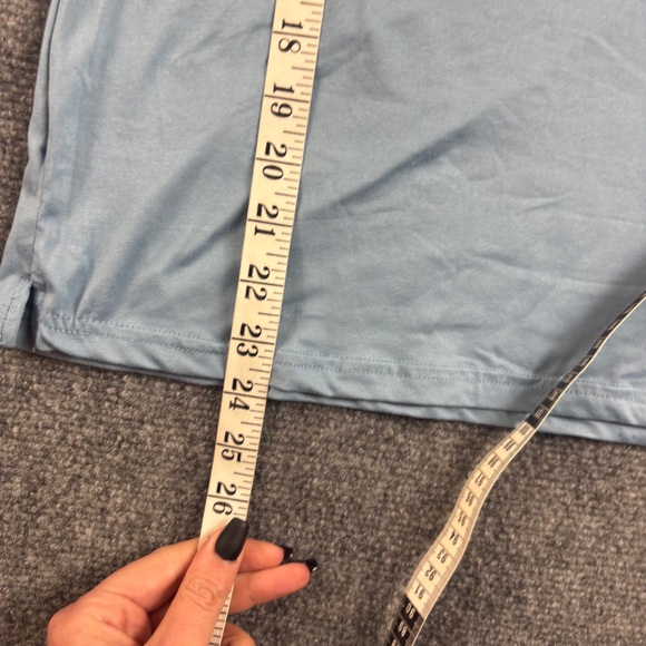 LIFE IS GOOD Women’s Blue Short Sleeve Minnie Mouse Graphic T-Shirt size: Small - Picture 8 of 8